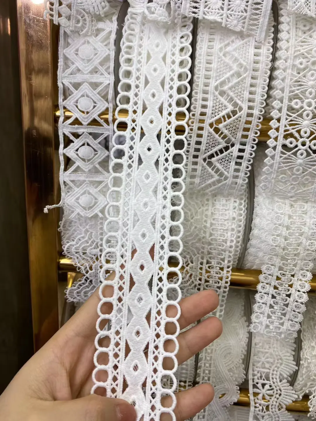 Customizable Fashionable White Milk Silk Embroidered Lace Clothing Accessories Customizable Fashionable White Milk Silk Embroidered Lace Clothing Accessories