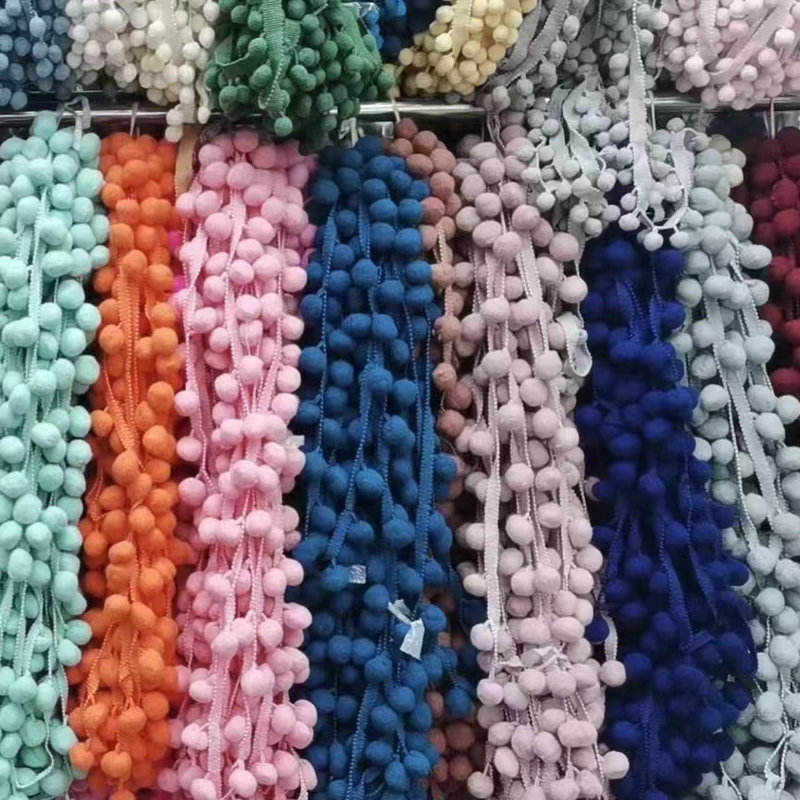 Multifarver kugle blonder dekorativ kvast design pom pom trim